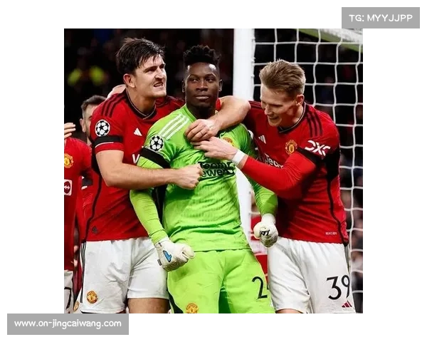 曼联球迷发起剃头挑战助球队连胜 引发网友热议与狂欢 曼联球迷发起剃头挑战助球队连胜 引发网友热议与狂欢